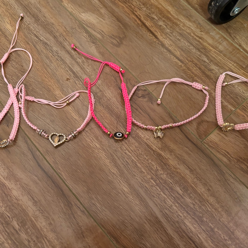 Bracelets - Picture 4 of 16